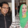Eddies Adelia Saat Mendampingi Suami Menjalani Sidang Lanjutan