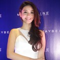 Velove Vexia di Acara Bangun Kepercayaan Diri Putri Indonesia
