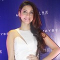 Velove Vexia di Acara Bangun Kepercayaan Diri Putri Indonesia