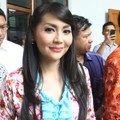 Tessa Kaunang Saat Jalani Sidang Perceraian