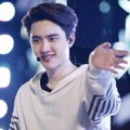 D.O. Menyapa EXO-L yang Hadir