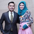Prabu Revolusi dan Zee Zee Shahab di Resepsi Pernikahan Adi Nugroho dan Donita