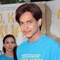 Adipati Dolken di Press Confenrence Film 'Aku, Kau dan KUA'