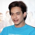 Adipati Dolken di Press Confenrence Film 'Aku, Kau dan KUA'