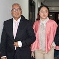 Marshanda Didampingi Pengacara O.C. Kaligis