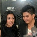 Chelsea dan Glenn di Pembukaan Butik Aksesoris Gadget The Kase