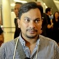 Tompi Kunjungi Pameran Foto Jerry Aurum Bertajuk 'On White'