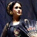 Chandra Ariati Dewi Irawan yang Akrab Dipanggil Ria Irawan