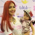 Denada Ditemui di Mother & Baby Fair 2014