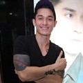 Miller Khan di Pembukaan Salon Double R Hair Studio