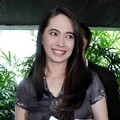 Verlita Evelyn Hadir di Pelantikan Anggota DPR Periode 2014-2019