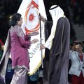 Ketua KONI Rita Subowo Terima Bendera Komite Olimpiade Asia