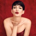 Gaya Anne Hathaway Saat Pemotretan Majalah Harper's Bazaar Edisi November 2014