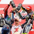 Jorge Lorenzo dan Valentino Rossi Rayakan Keberhasilan Marc Marquez