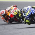 Pertarungan Sengit Antara Marc Marquez dan Valentino Rossi