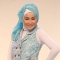 Soraya Larasati Saat Sesi Pemotretan Hijab