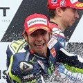 Valentino Rossi Merayakan Kemenangannya di Grand Prix Australia 2014