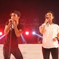 Kaka Slank dan Oppie Andaresta Berkolaborasi di 'Konser Salam Tiga Jari'