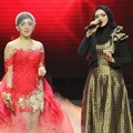 Syahrini dan Siti Nurhaliza Duet di Konser Super Star