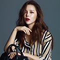 Park Si Yeon di Majalah Cosmopolitan Edisi November 2014