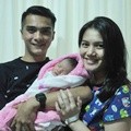 Ricky Harun dan Herfiza Novianti Dikaruniai Anak Pertama