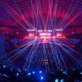 Lautan Biru Safir ELF Penuhi Tokyo Dome, Jepang