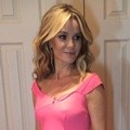 Amanda Holden Cantik dengan Gaun Pink