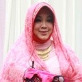 Rina Gunawan Hadir di Siraman dan Pengajian Nuri Maulida