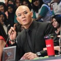Deddy Corbuzier Menjadi Juri Grand Final 'Indonesia Mencari Bakat' 2014