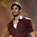 Enrique Iglesias Tampil di MTV EMAs 2014