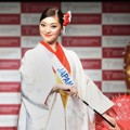 Miss Jepang Lira Hongo Saat Sesi Kostum Nasional