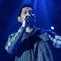 Evan Sanders di Konser '1 Dekade Magenta Orchestra'