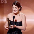 Gillian Flynn Raih Piala Hollywood Screenwriter Award