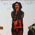 Penampilan Kotak di Acara Warner's Day 2014