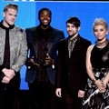 Pentatonix Membacakan Nominasi