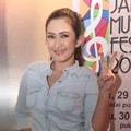 Nafa Urbach Hadiri Konferensi Pers Jakarta Music Festival 2014
