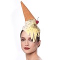 Topi Unik dengan Bentuk Es Krim Terbalik