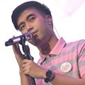Vidi Aldiano Tampil di Acara 'Garnier Sakura White Festival'
