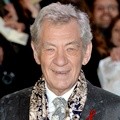 Ian McKellen Hadiri Premiere 'The Hobbit: The Battle of the Five Armies'