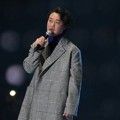 Penampilan Eason Chan di MAMA 2014