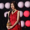 Sunmi Raih Piala Best Dance Performance Solo