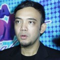 Sandy Tumiwa Saat Ditemui di Studio AD, Jakarta Selatan