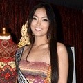 Penampilan Ilona Cecilia Budiman Saat Jumpa Pers Miss Earth 2014