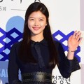 Kim Yoo Jung di Red Carpet Blue Dragon Awards 2014