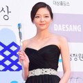 Esom di Red Carpet Blue Dragon Awards 2014
