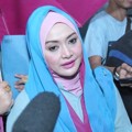 Eddies Adelia Saat Keluar dari Rutan Pondok Bambu