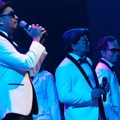 Penampilan Trio Lestari di 'Trio Lestari Show Musical Concert 2014'
