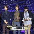 Winner Raih Piala Best Rookie