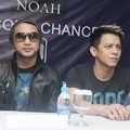 Giring Ganesha dan Ariel di Press Conference '1000 Cerita New Year's Eve'