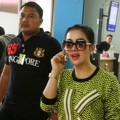 Syahrini Saat Ditemui di Badara Soekarno-Hatta, Jakarta